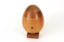 Egg (P-10) by Akio Kamei