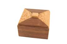 Top Box (M-5-1) by Akio Kamei
