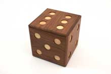 Dice Box (P-9-1) by Akio Kamei
