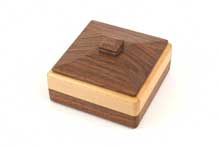 Top Box 3 (M-5-3) by Akio Kamei