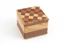 Magnetic Puzzle Box by Hiroyuki Oka