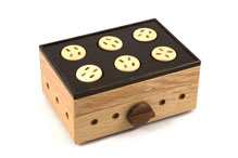 Tako-Yaki (CO-1-1) by Katsuhiko Handa / Hiroshi Iwahara